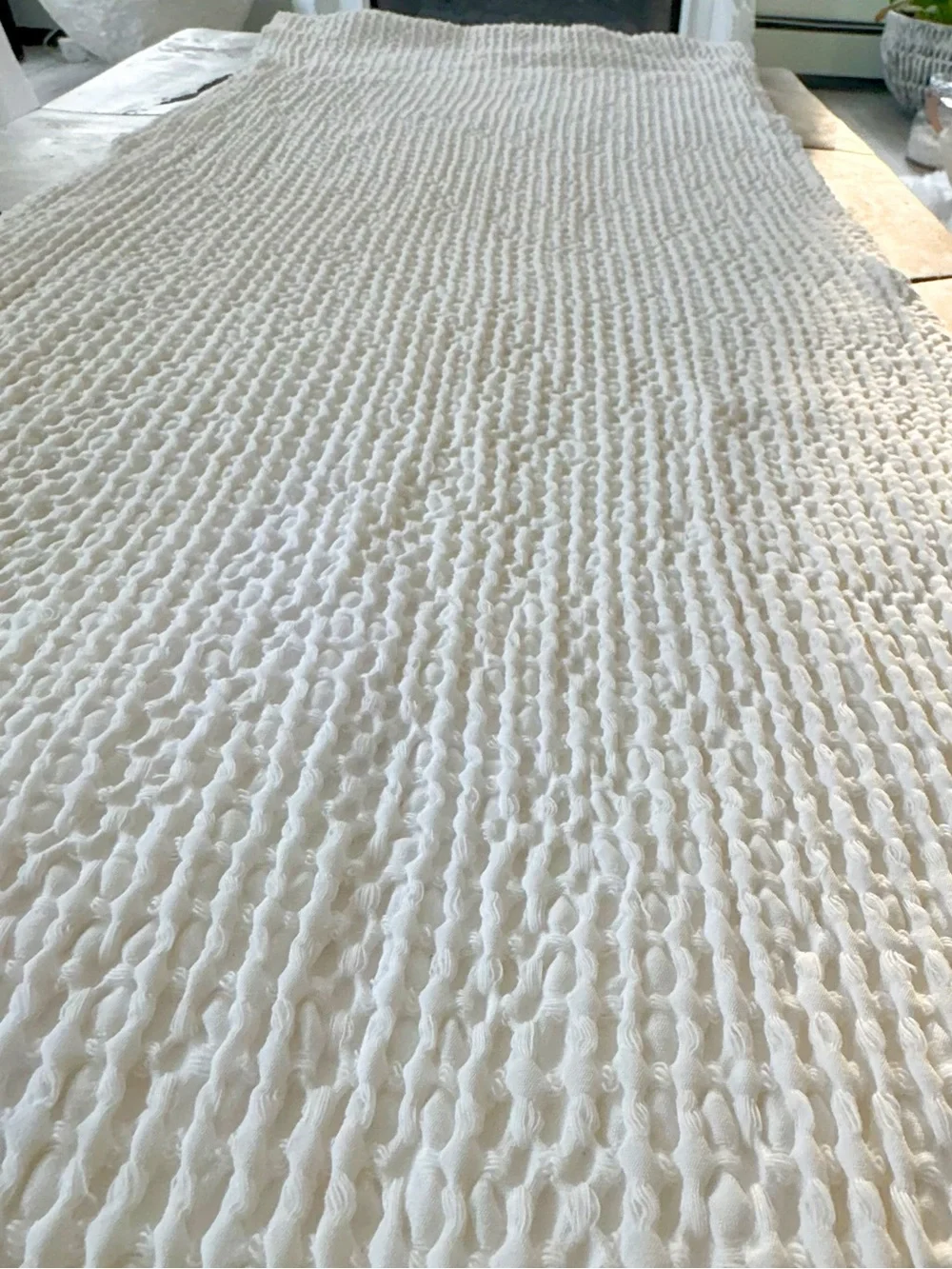 NWOT🤎BEAUTIFUL FINE LINEN WAFFLE TEXTURED TABLE RUNNER 🤎🤍